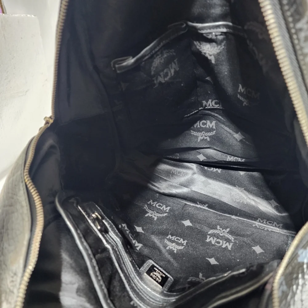 MCM Visetos Medium Sprinkle Stud Stark Backpack Black